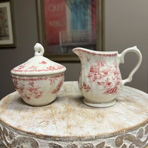Queen’s Chelsea Toile Pink Creamer and Lidded Sugar Bowl